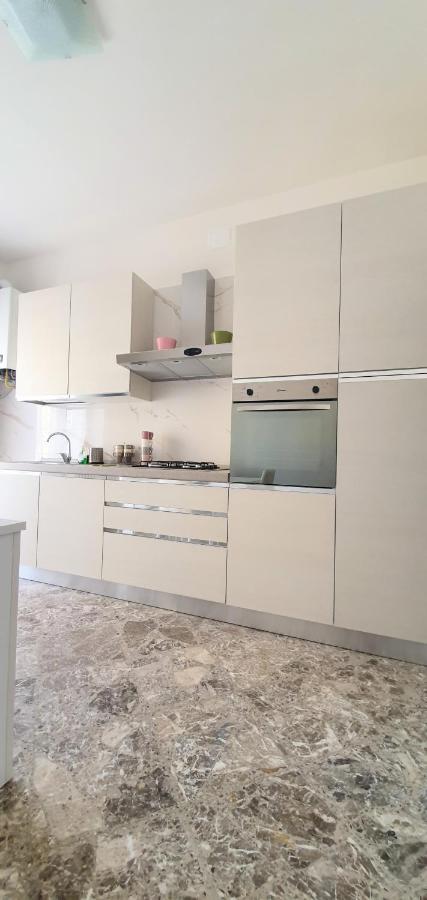 Angela'S Apartment. Elegant Two Bedroom House In Irsina ภายนอก รูปภาพ